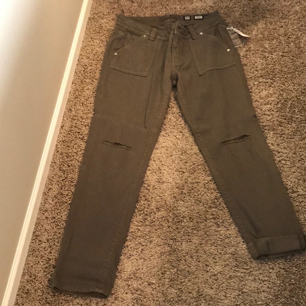 New Jeans offers welcome!